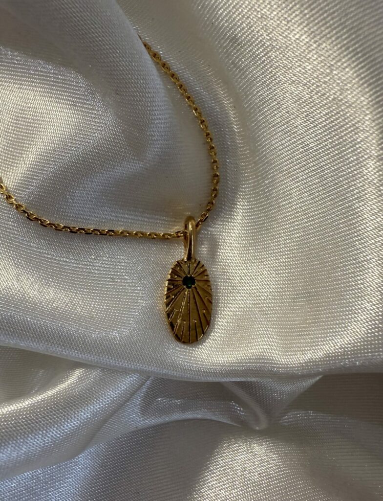 Pendentif Or Jaune 18kt & Emeraude